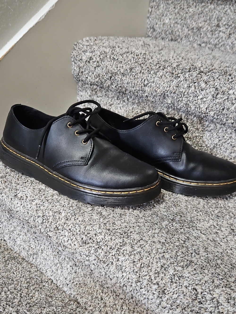 Dr. Martens Zavalalos